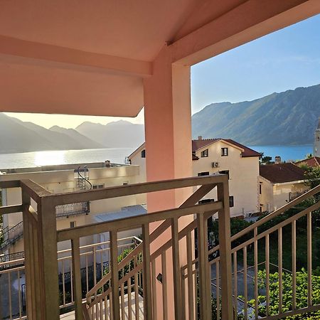 Modern Seaside Escape - Stunning Sea View - Private & Stylish Apartment Kotor Ngoại thất bức ảnh
