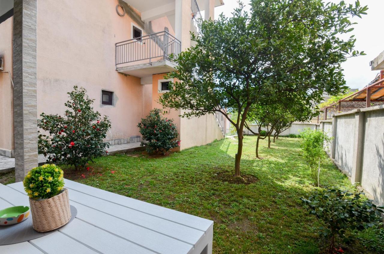 Modern Seaside Escape - Stunning Sea View - Private & Stylish Apartment Kotor Ngoại thất bức ảnh