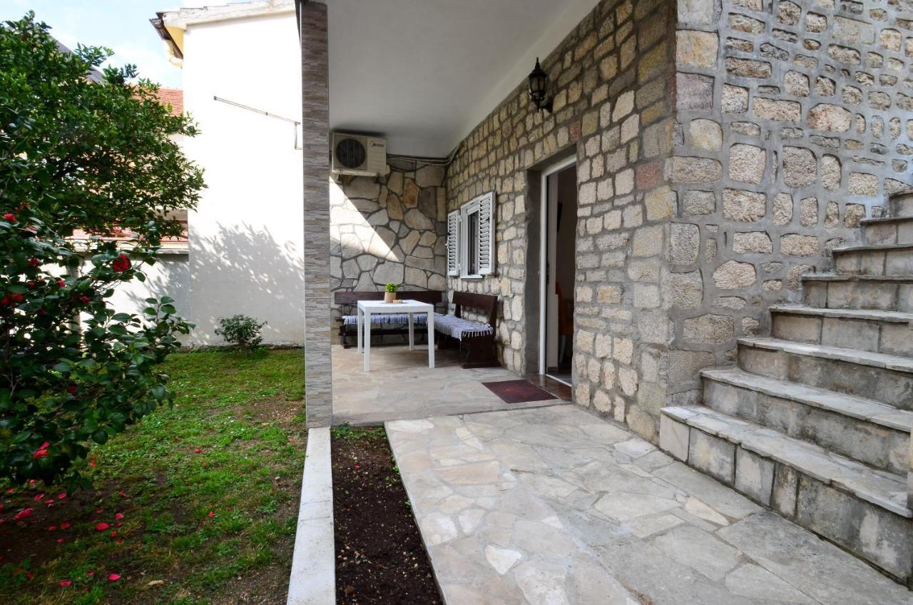 Modern Seaside Escape - Stunning Sea View - Private & Stylish Apartment Kotor Ngoại thất bức ảnh
