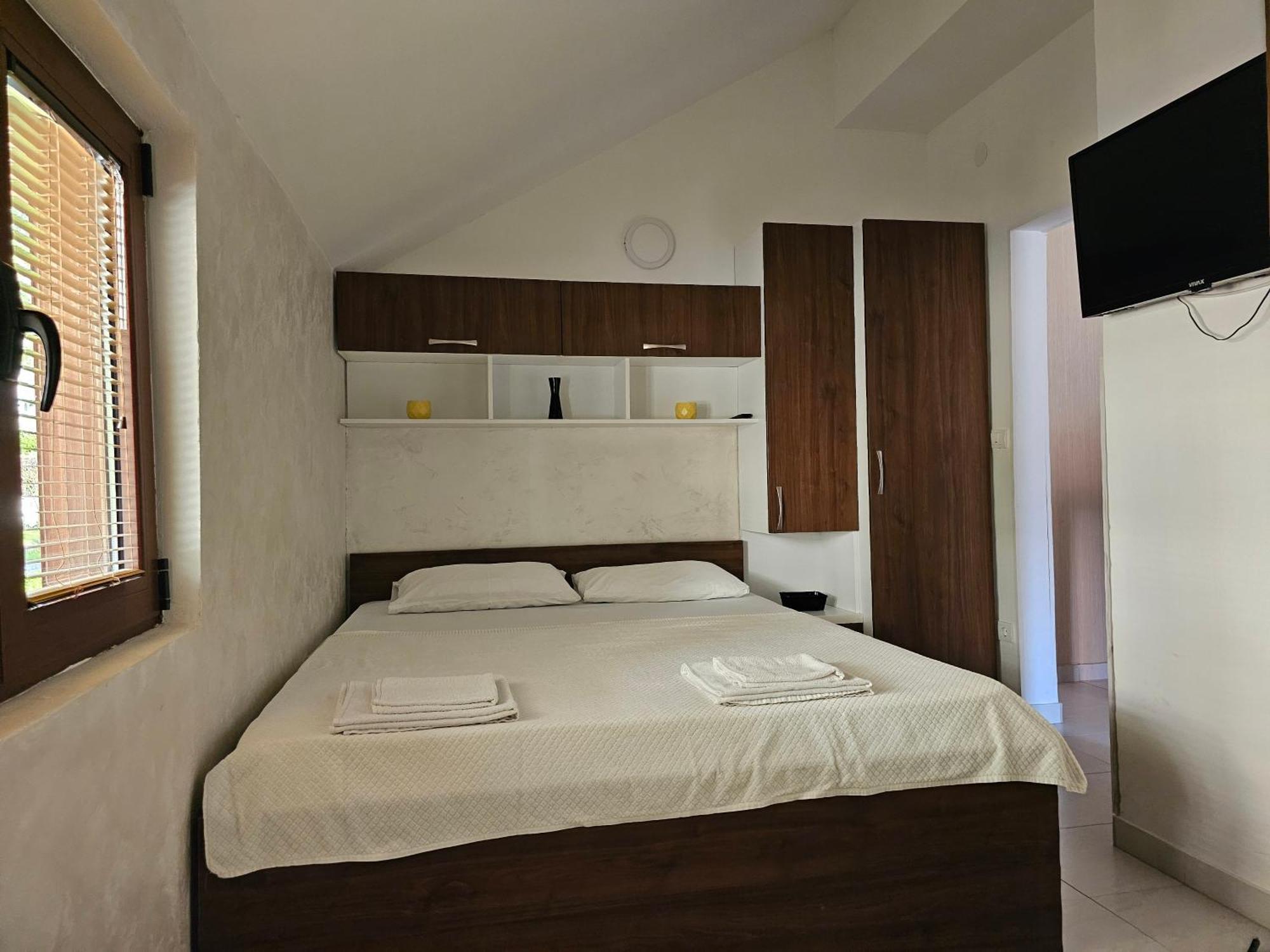 Modern Seaside Escape - Stunning Sea View - Private & Stylish Apartment Kotor Ngoại thất bức ảnh