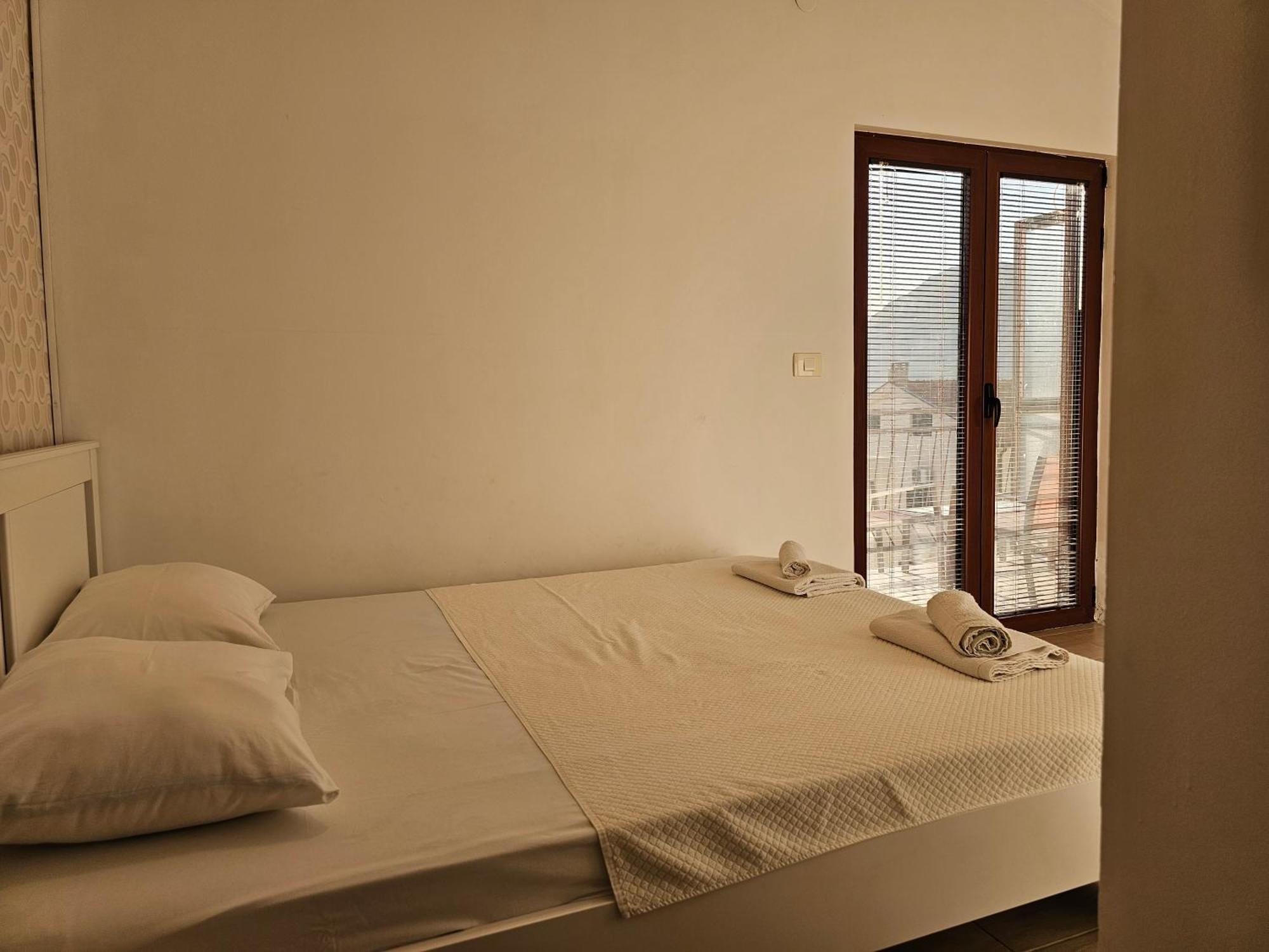 Modern Seaside Escape - Stunning Sea View - Private & Stylish Apartment Kotor Ngoại thất bức ảnh