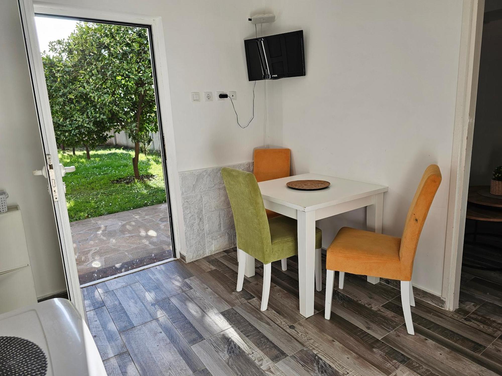 Modern Seaside Escape - Stunning Sea View - Private & Stylish Apartment Kotor Ngoại thất bức ảnh